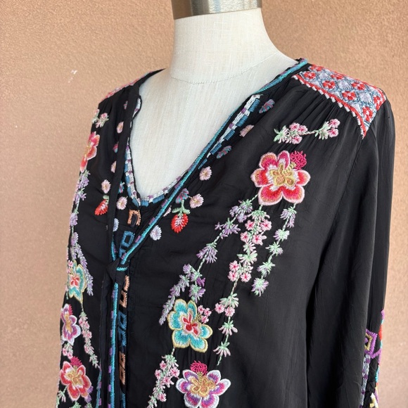 Johnny Was Aloura Embroidered Women’s Blouse - Picture 3 of 16
